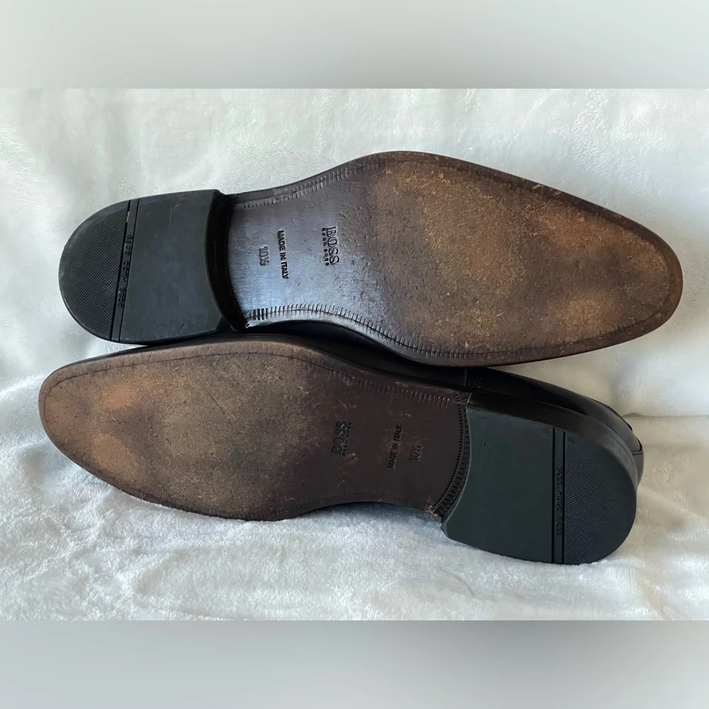 Men’s 10.5 Hugo BOSS Leather Derby Dress Shoes Stitching Details Dark Brown